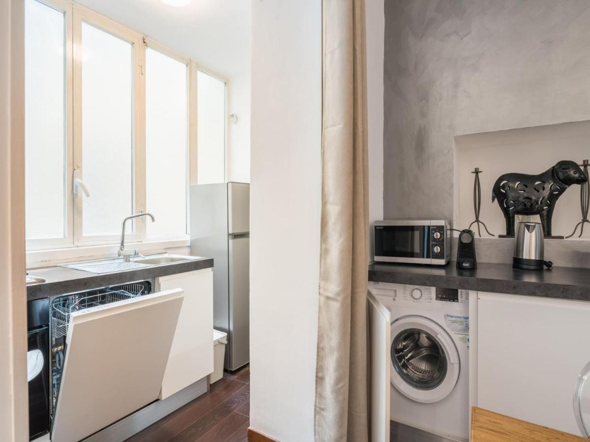 The Rent - Three-bedroom Close To The Quirinale Rom