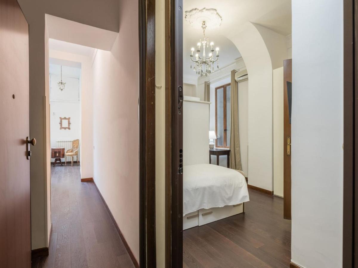 The Rent - Three-bedroom Close To The Quirinale Rom